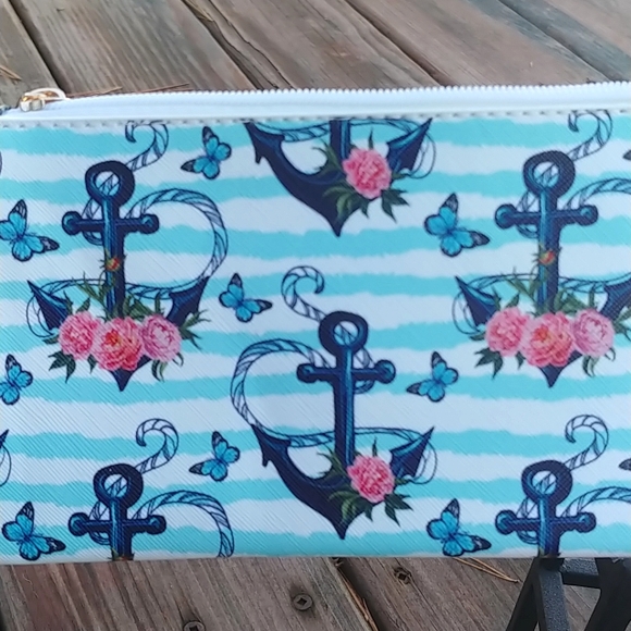 Wristlet/wallet blue rose & anchor nautical theme NWT ✨Host Pick✨ - Picture 5 of 8
